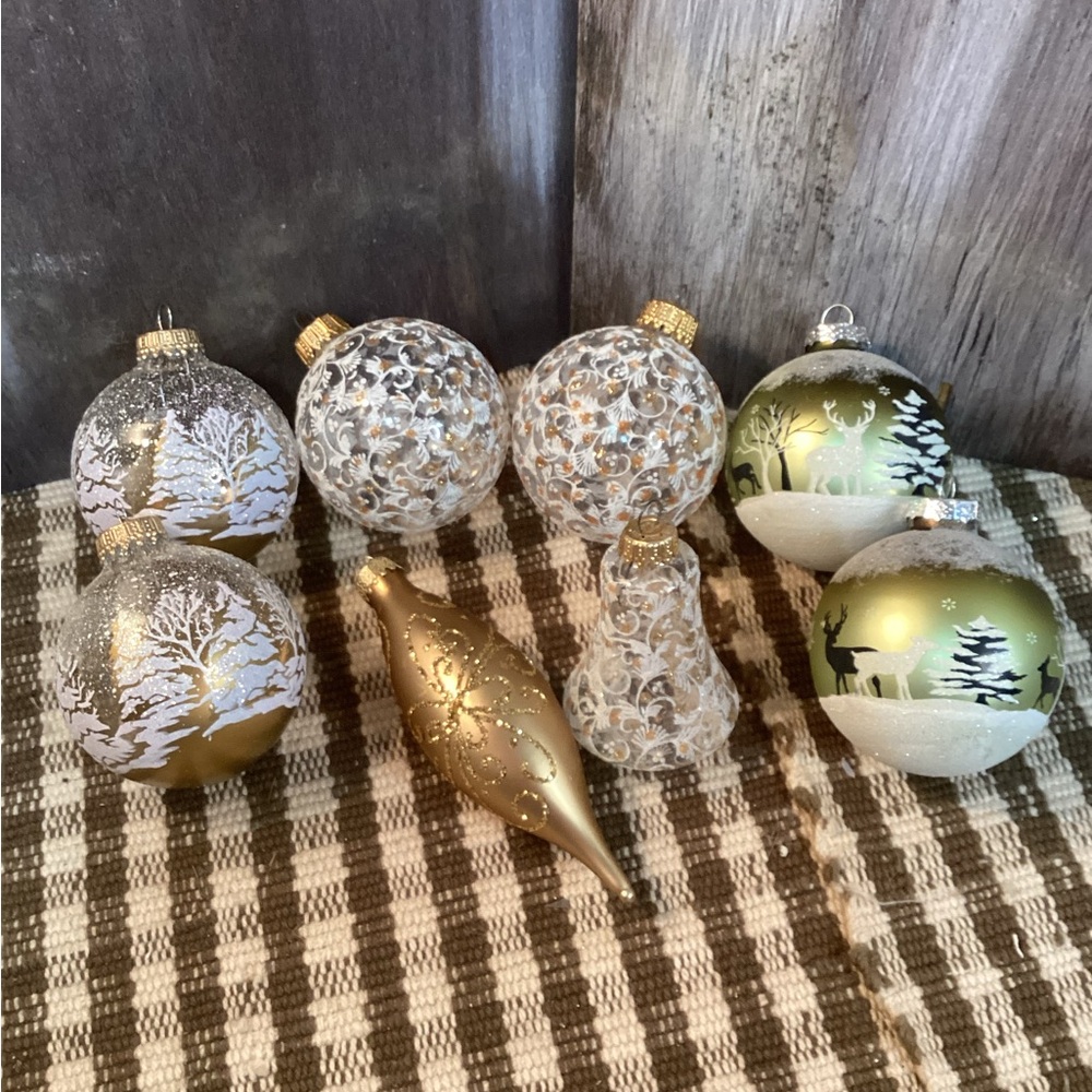 Vintage Elegant Glass Gold & White Lace Holiday Ornament Set Deer